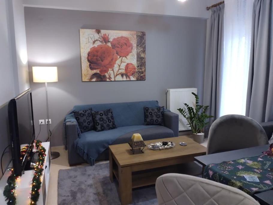 χαίρε, ξεΐνε, παρ' αμμι φιλησεαι Apartment